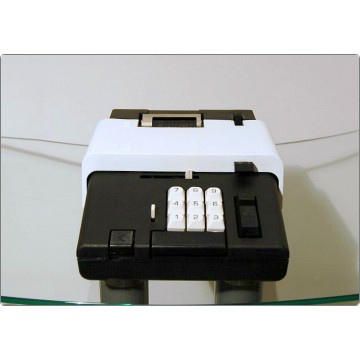 Calcolatrice Olivetti Mod. SUMMA 19 R - Design E. Sottsass 1969