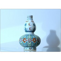 Vaso in Porcellana Dinastia QING - Periodo YONGZHENG 大清雍正年製 ( 1722-1735 )