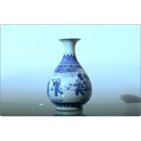 Piccolo vaso in Porcellana - Dinastia Qing / Qianlong - Periodo Jiaqing - 19th Century